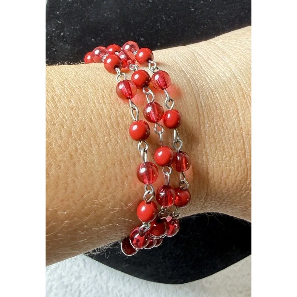 Unbranded Beaded Bracelet Women OS Red Triple Strand‎ Silver Tone Adjustable